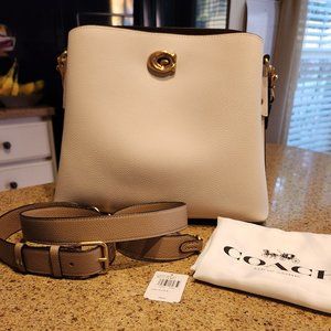 Like New Leather Coach Willow Bag